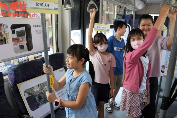 雲林校園道安宣導起跑 張麗善縣長：道安觀念從小建立 安全享受公共運輸（圖／雲林縣政府提供）