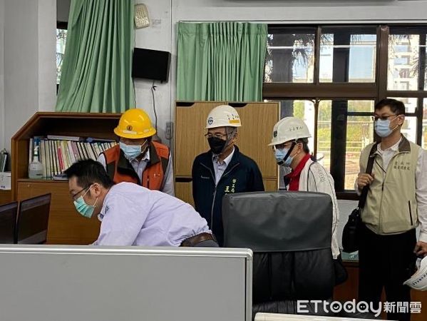 ▲台南市近四年職災死亡人數逐年下降，市長黃偉哲特別指示勞工局，應持續以防範未然的精神，建構友善安全的職場環境。（圖／記者林東良翻攝，下同）