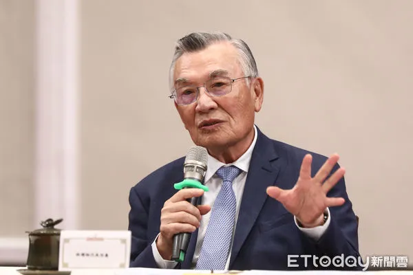 ▲APEC代表團返台記者會，領袖代表林信義。（圖／記者林敬旻攝）