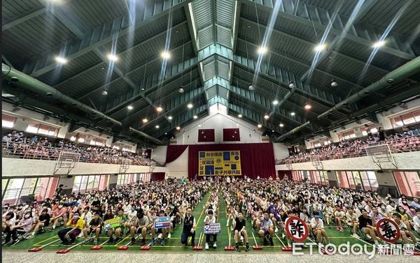 ▲▼    嘉義市防詐宣導深入校園 向下紮根   。（圖／嘉義市警局提供）