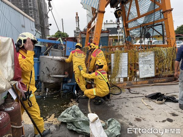 ▲台南市仁德區保華路與崇德路口工地傳出工安意外，夏姓男子不幸死亡，職業安全衛生署要求工地停工開罰最高30萬元，全案移送台南地檢署偵辦。（圖／記者林東良翻攝，下同）