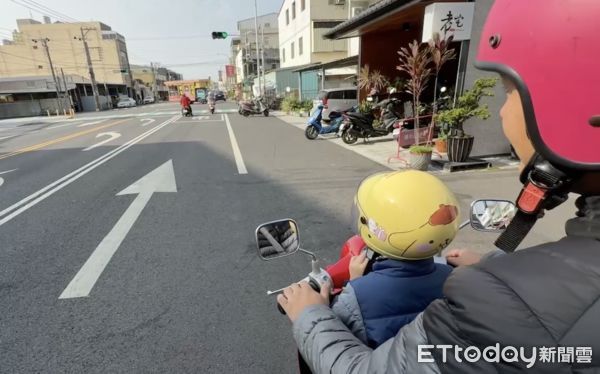 ▲雲林虎尾外車道僅劃設單箭頭標線，民眾不敢貿然右轉。（圖／記者王悉宇翻攝）