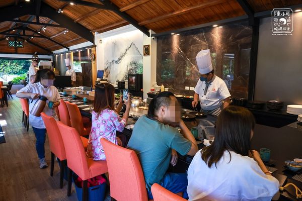 ▲▼陽明山腳下的味覺饗宴，潼鐵板料理帶你走進森林餐廳。（圖／陳小可的吃喝玩樂授權提供）