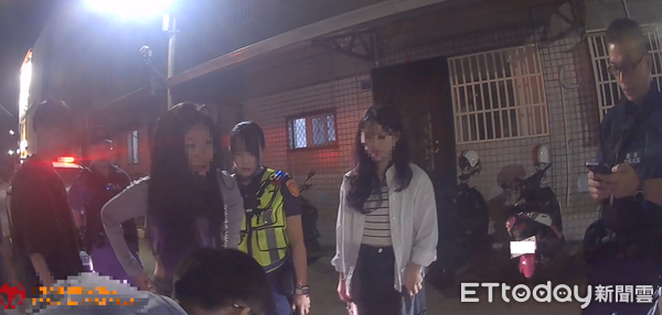 ▲▼男大生酒精路跑喝到掛...當街咬女同學耳朵　警勸：下次別找他。（圖／記者許權毅翻攝）