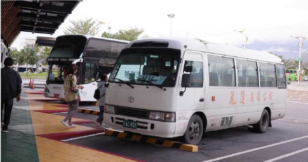 花蓮客運服務花蓮民眾超過一甲子，業者預計12月1日結束所有客運班車的營運。（圖／報系資料照）