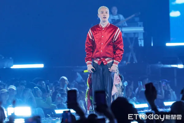 ▲▼周湯豪「REALIVE (R2) 特仕版」小巨蛋演唱會。（圖／記者周宸亘攝）