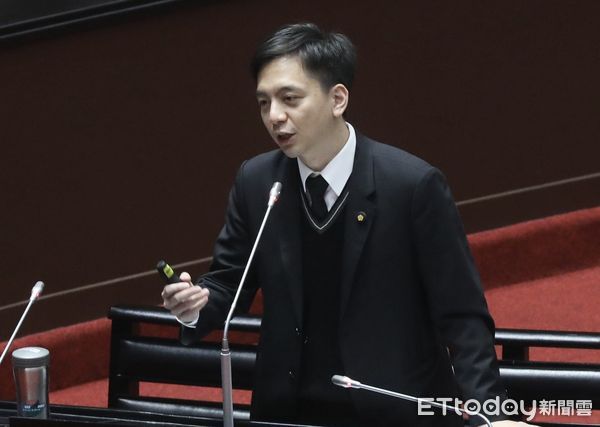 ▲▼新任考試委員被提名人詢答 牛煦庭 質詢 。（圖／記者屠惠剛攝）