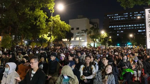 ▲▼台灣公民陣線結合眾多公民團體再次號召青鳥公民運動「下班、下課，立院集結」。（圖／經民連提供）