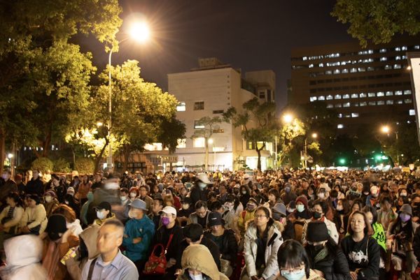 ▲▼台灣公民陣線結合眾多公民團體再次號召青鳥公民運動「下班、下課，立院集結」。（圖／經民連提供）