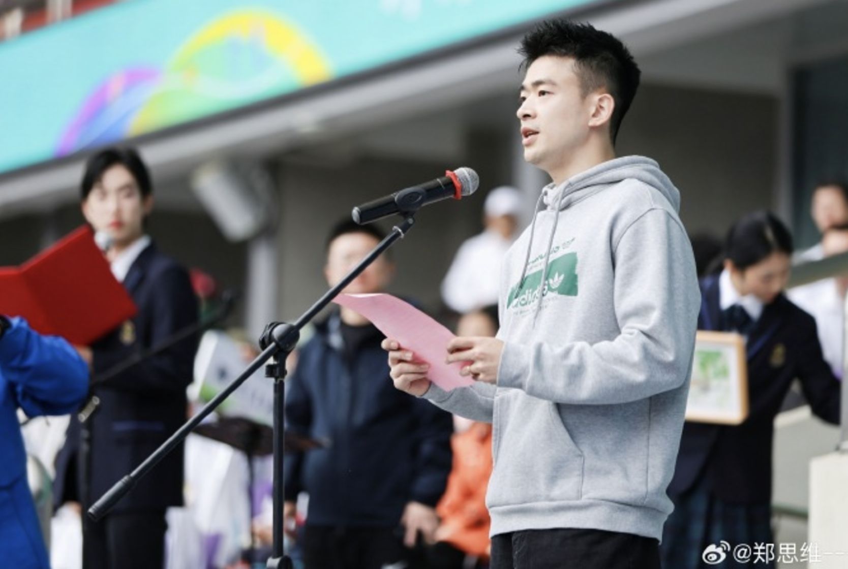 ▲27歲世界混雙排名第一的男選手鄭思維宣布退役。（圖／翻攝鄭思維微博）