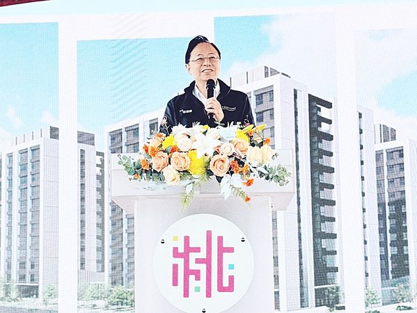 ▲桃園市長張善政今天在中壢區A20社會住宅開工典禮上致詞。（圖／住宅處提供）