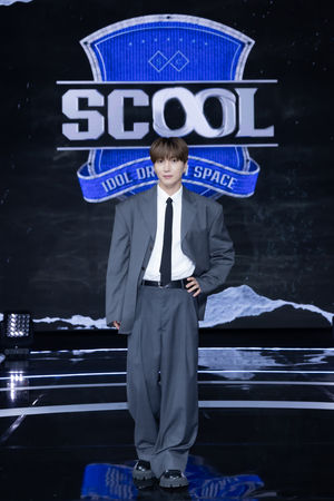 ▲利特30日又飛高雄，主持《SCOOL》總決賽，狀態非常好、非常敬業。（圖／天空娛樂提供）