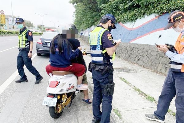 ▲桃園市警局今起全面加強納管微型電動二輪車，未掛牌者將面臨最高3600元裁罰。（圖／桃園市警局交通大隊提供）