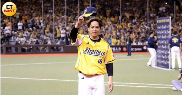 日前才引退的中信兄弟周思齊。（圖／侯世駿攝）