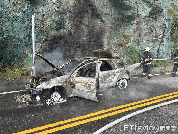 ▲▼             台九丁線46.9公里處火燒車。（圖／記者游芳男翻攝，下同）