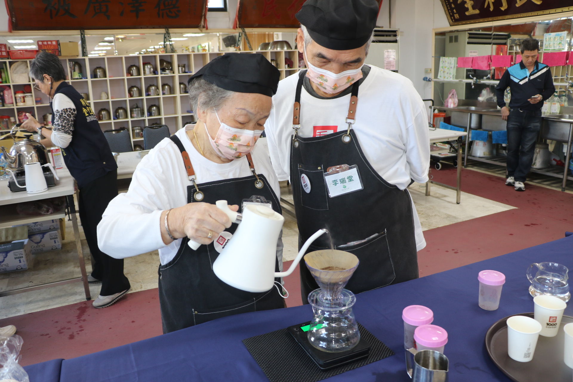 ▲金門率隊觀摩金包里慈護宮社區關懷據點。（圖／新北市社會局提供）