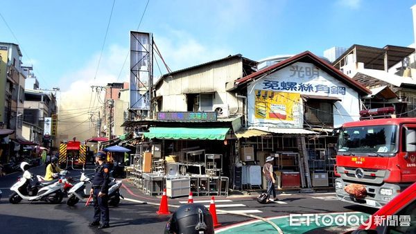 ▲▼    嘉義市公明路草魚粥火警   。（圖／記者翁伊森翻攝）