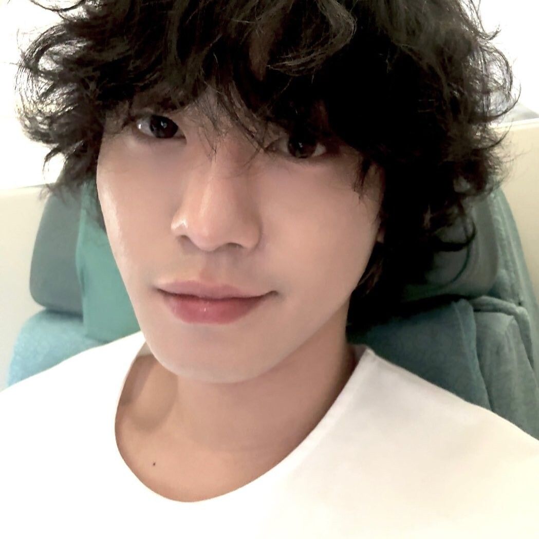 ▲男生髮型       。（圖／翻攝自IG）