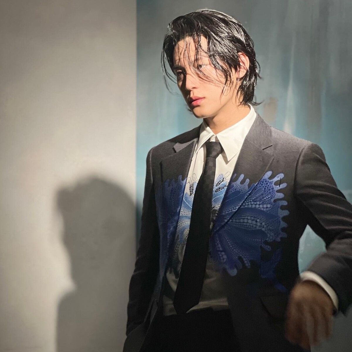 ▲男生髮型       。（圖／翻攝自IG）