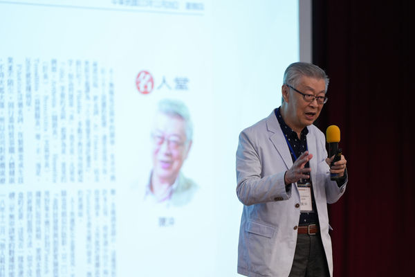 圖二：世新大學企管系邀請前行政院院長陳冲探討AI技術帶來的爭議與挑戰。（圖／世新大學提供）