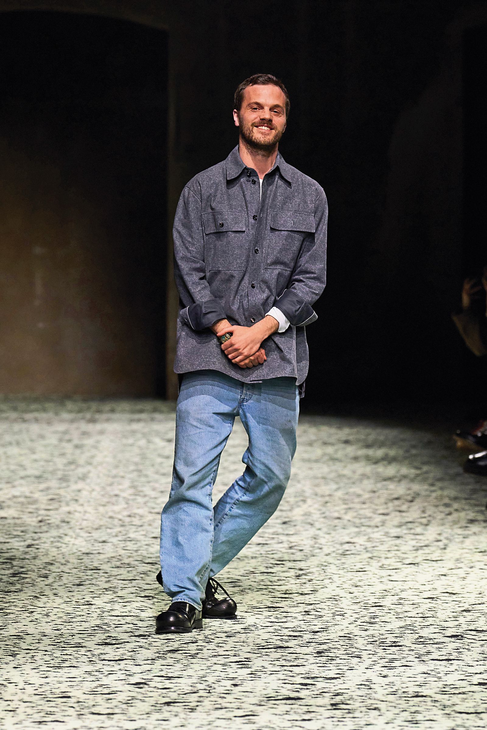 Matthieu Blazy入主BOTTEGA VENETA 三年多，成功站穩地位。