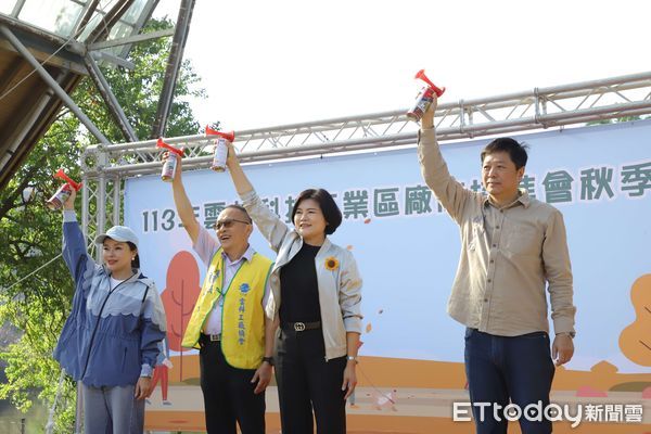 ▲雲科工廠協會秋季健走今年首度移師虎尾農博公園，經整治後環境優美、公共設施週全，對於整天在工業區內工作的人來說是最佳的休閒場域。（圖／記者王悉宇翻攝）