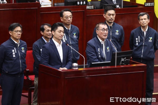 ▲台北市長蔣萬安出席總質詢。（圖／記者林敬旻攝）