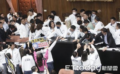 被抱摔、重踹而下體出血！陳玉珍遭起訴　林月琴：我絕不和解