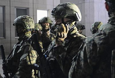 派軍隊闖國會、中選會!尹錫悅戒嚴案 5高階將領一審最重判18年