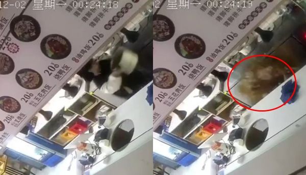 ▲▼中國一名廚師端湯時意外跌倒，慘被熱湯淋了一身。（圖／翻攝自X）