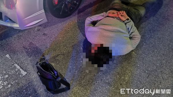 ▲▼男子懷疑女友和嫩男搞曖昧，昨晚持空氣槍深夜大亂鬥。（圖／民眾提供，下同）