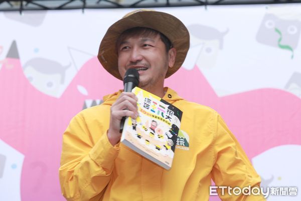 ▲▼吳宗憲 Kid 坤達 / 中視、三立《綜藝玩很大》十週年全紀錄新書見面會。（圖／記者周宸亘攝）