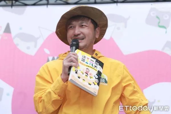 ▲▼吳宗憲 Kid 坤達 / 中視、三立《綜藝玩很大》十週年全紀錄新書見面會。（圖／記者周宸亘攝）