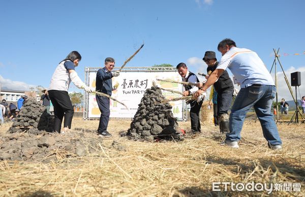 ▲台東農村控窯派對熱鬧登場。（圖／記者楊漢聲翻攝）