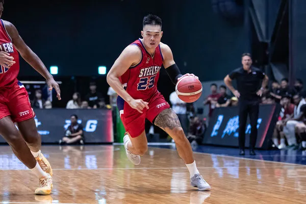 ▲獵鷹谷毛唯嘉、飛雷神、鉑金，鋼鐵人陳范柏彥（圖／PLG職籃提供）