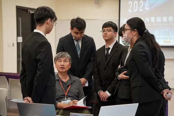 2024年法遵科技與電腦稽核專題競賽由國立政治大學數位賦能與ESG永續創新產學聯盟、國立中正大學會計與資訊科技學系共同主辦。