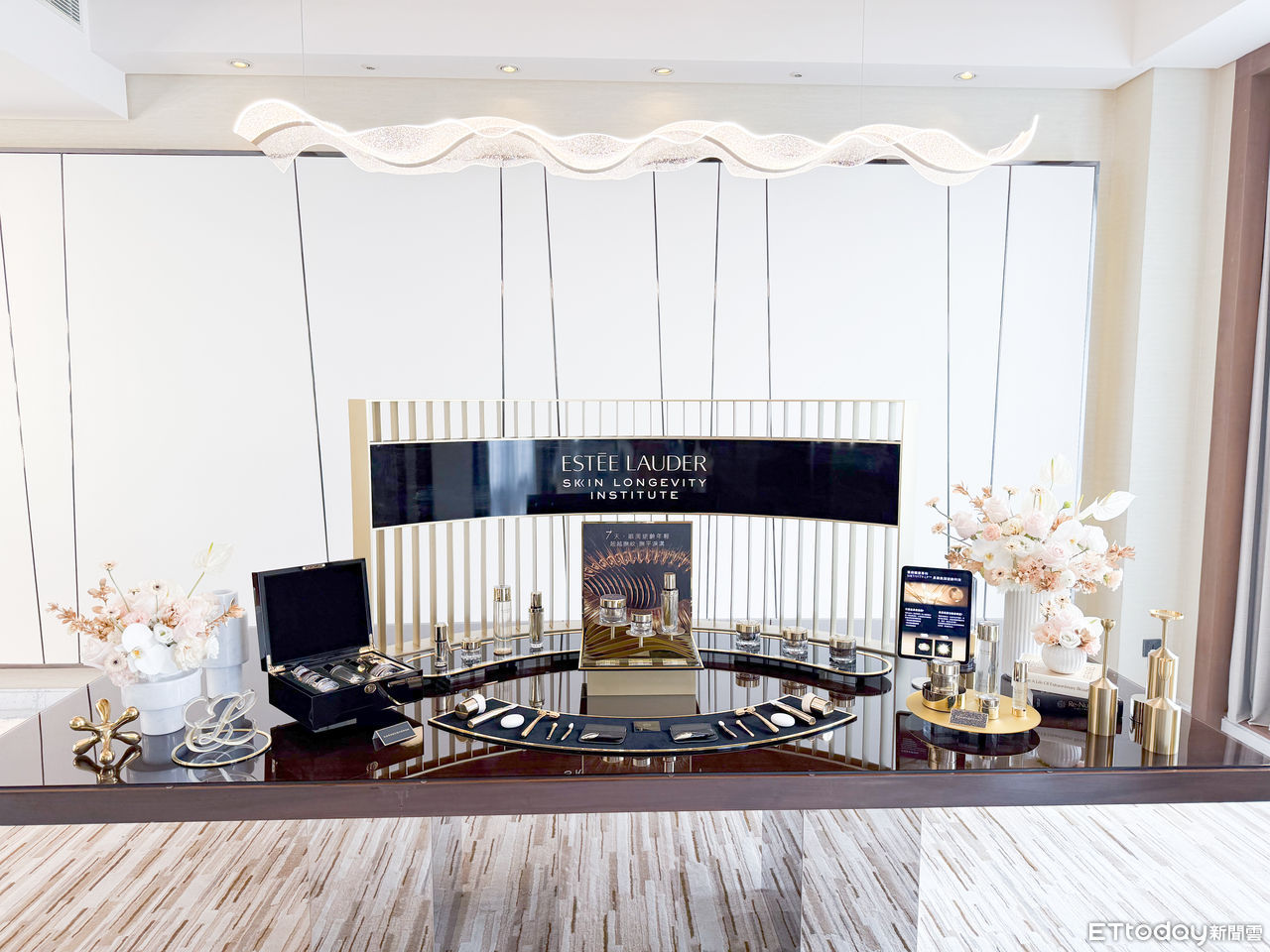 雅詩蘭黛,迪奧,dior,香緹卡,抗老,乳霜,保養。（圖／記者李薇攝）