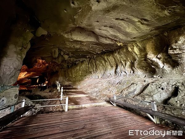 ▲姆魯國家公園,姆魯手工藝市集,本南族聚落市集,風洞,梅里諾河。（圖／記者彭懷玉攝）