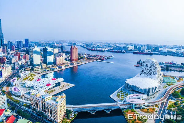 ▲▼吉伊卡哇將降臨高雄愛河灣 。（圖／高市府提供）