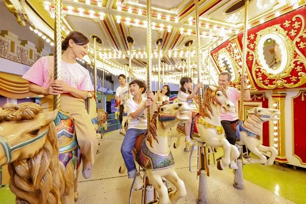 ▲小人國音樂馬車,小人國「動感新樂園」。（圖／小人國提供）