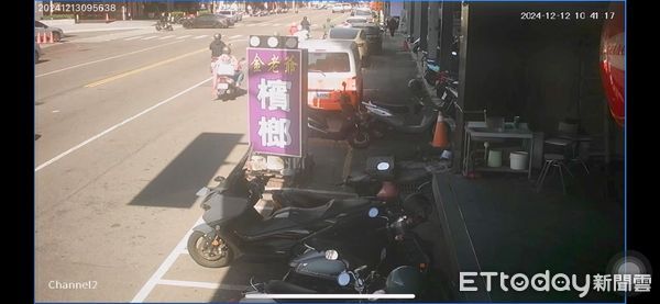 ▲▼台中醉男酒駕撞死人的前6分鐘才走出KTV，而且還撞上2輛汽車1輛機車。（圖／民眾提供，下同）