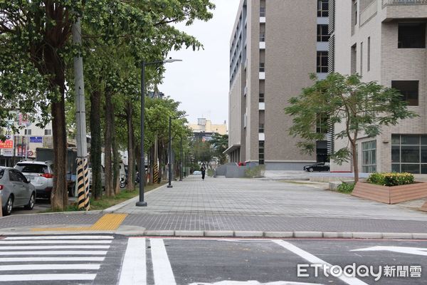 ▲雲林科技大學舉辦34週年重大建設聯合慶祝典禮，雲科大棒球場整建、未來科技應用大樓新建，以及校園周邊通學步道改善三項重要建設完成。（圖／記者王悉宇翻攝）