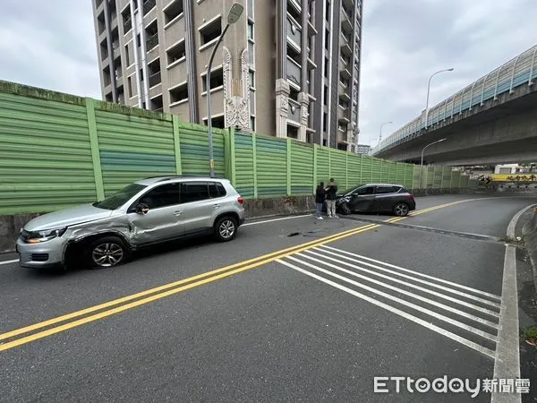 ▲▼林男跨越雙黃線，與駕駛休旅車的許男發生擦撞。（圖／記者陸運陞翻攝）