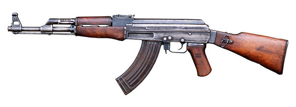 曾是全世界最紅的步槍，AK47製造廠日前卻宣布破產。(圖／取自維基百科)