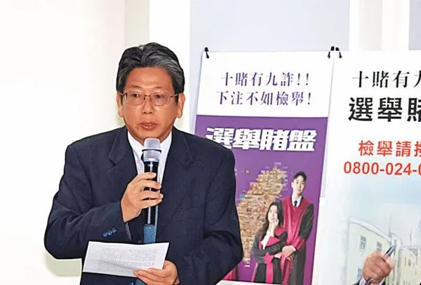 連江檢察長謝謂誠（圖）曾收受中台灣賭王陳政谷轉贈市值百萬的普洱茶，他雖退回，恐仍遭撤換下台。（翻攝連江地檢署官網）