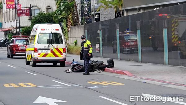 ▲▼     台北市松山區八德路四段，今（17）日上午發生機車、腳踏車，及行人的車禍事故        。（圖／記者黃彥傑攝）