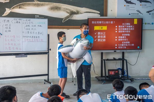 ▲國立成功大學海洋生物及鯨豚研究中心，通過環境部認證，成為台南市第23處環境教育設施場所。（圖／成大鯨豚研究中心提供，下同）