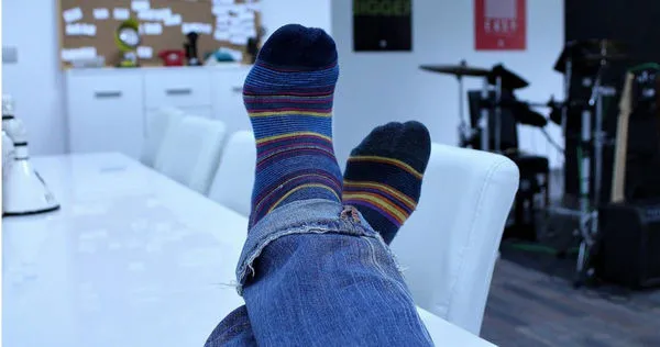 男友寄整箱襪子要她洗　她拒絕後下一秒「這舉動」網友集體炸鍋