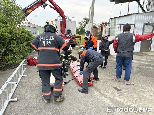 ▲彰化身障阿伯晨運尿急摔落大排水溝。（圖／記者唐詠絮翻攝）