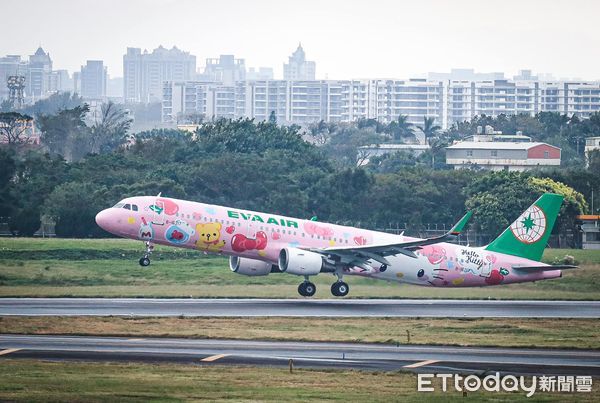 ▲▼長榮航空粉萌機。（圖／記者蔡玟君攝）